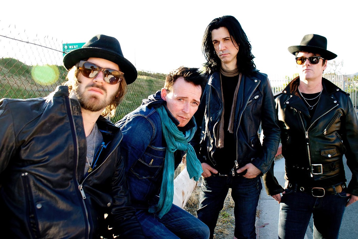 Scott Weiland and Wildabouts Review