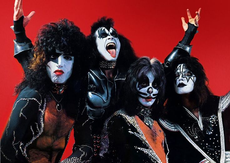 Kiss rules!